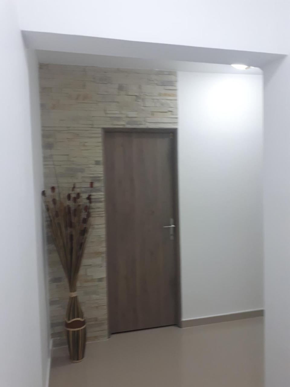 Appartement Apartament Premium Travel à Oradea Extérieur photo