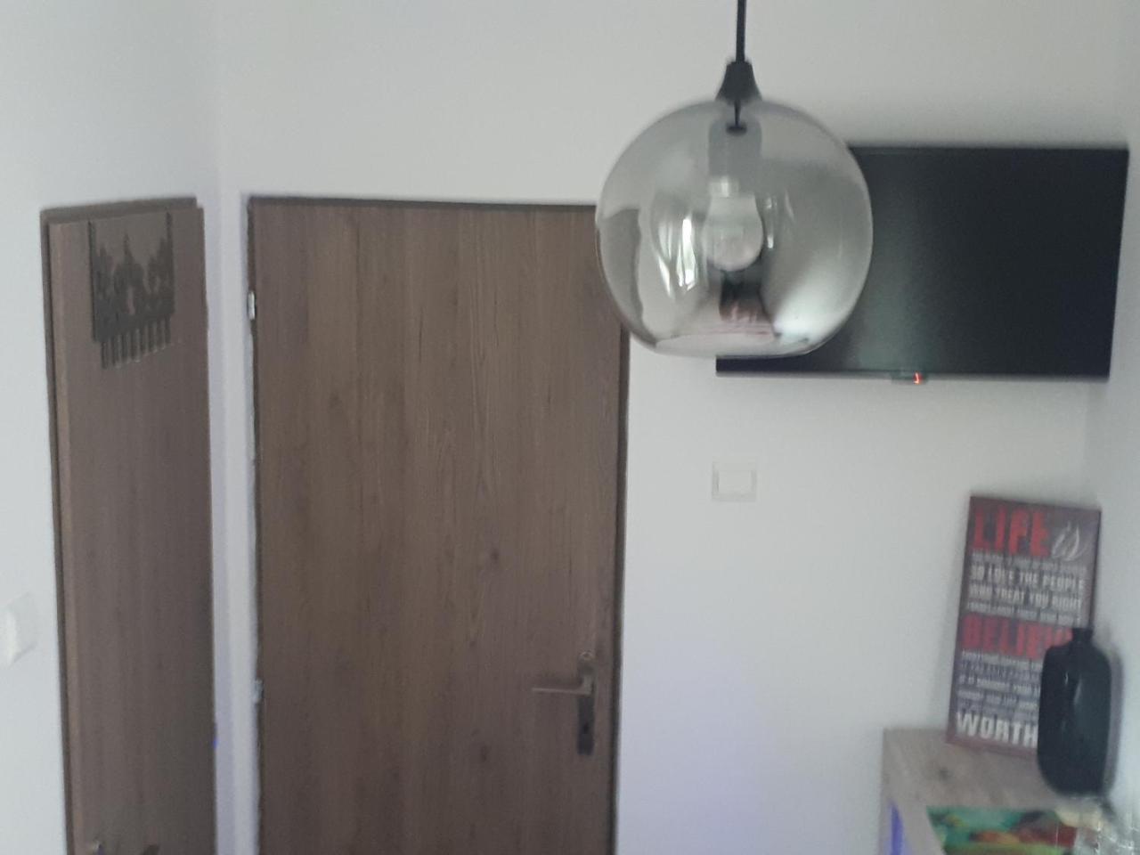 Appartement Apartament Premium Travel à Oradea Extérieur photo